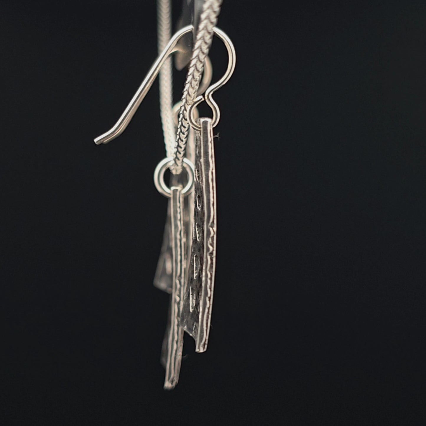 #19 Silver Earring and Pendant Necklace Set - Sturgeon Back Design