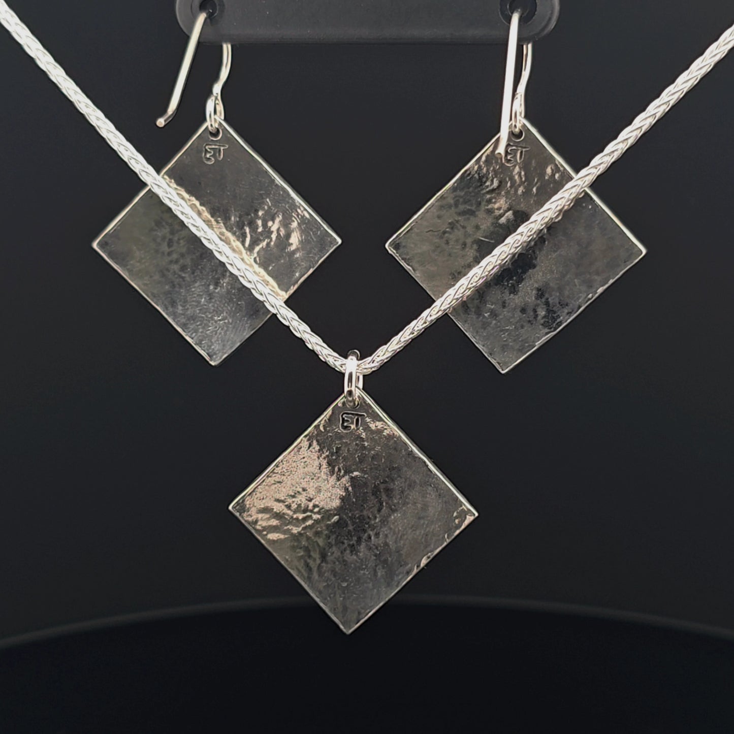 #18 Silver Earring and Pendant Necklace Set - Flint and Snake Nose Design