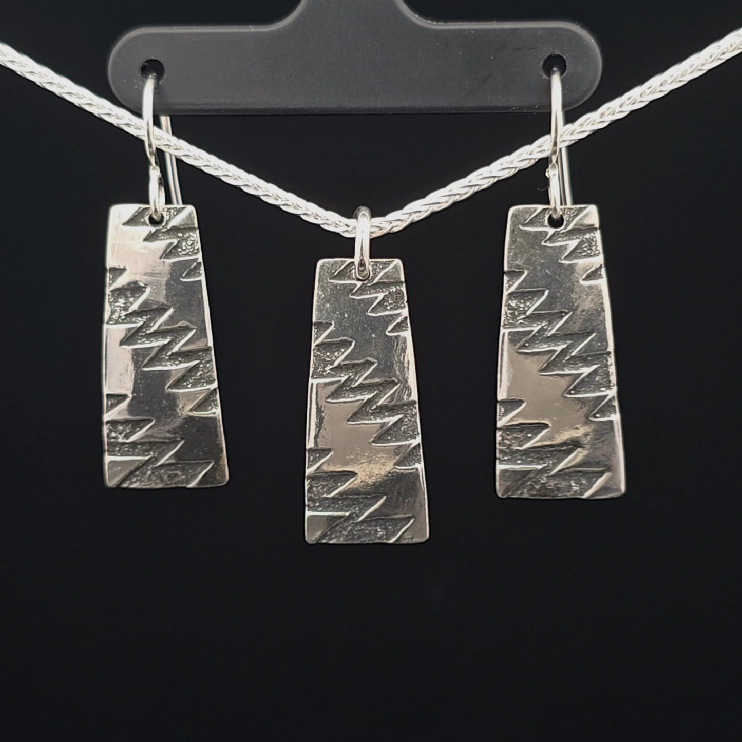 #14 Silver Earring and Pendant Necklace Set - House Ladder Design