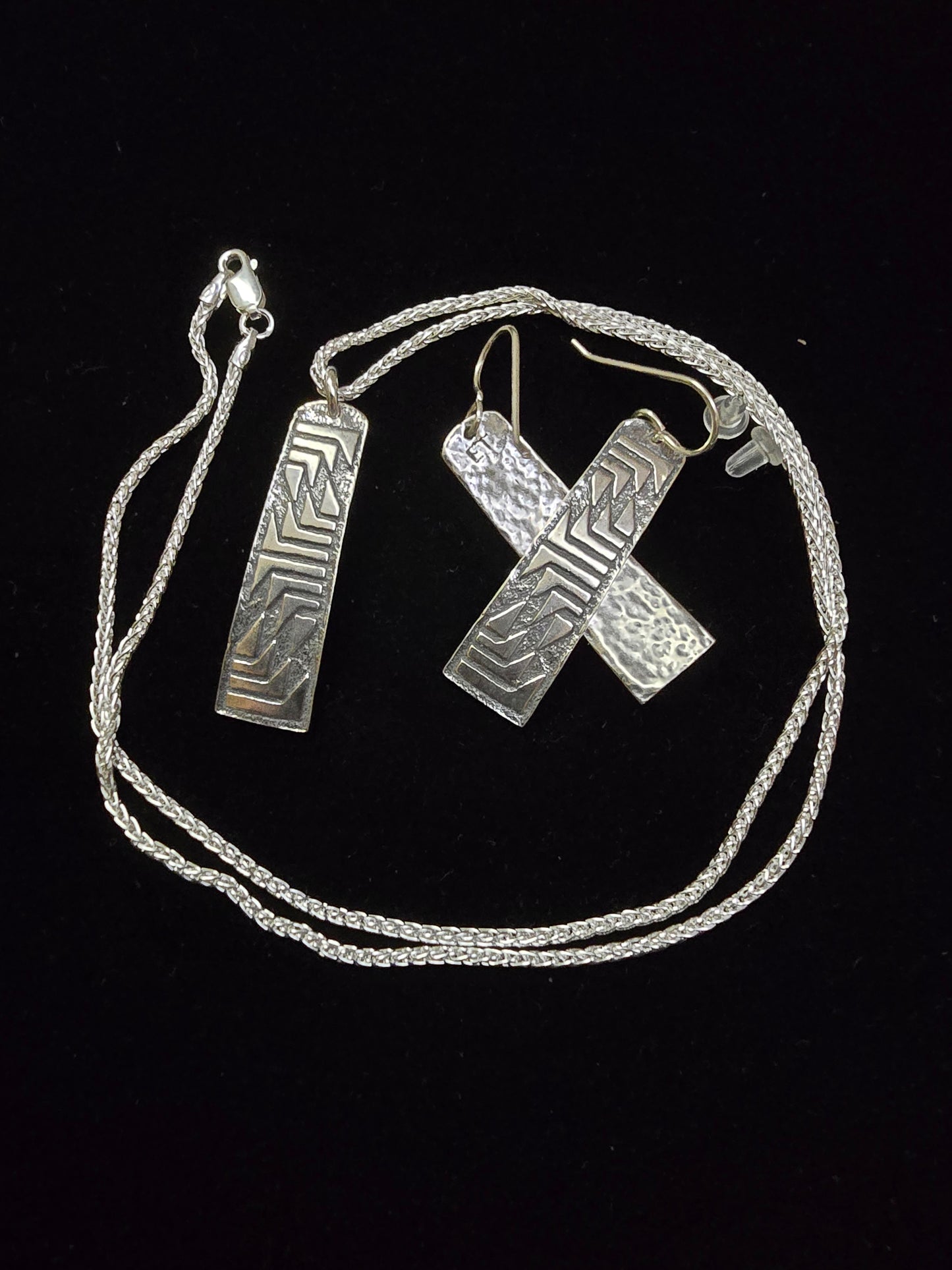 #12 Set Earrings & Pendant - Frog Foot Design