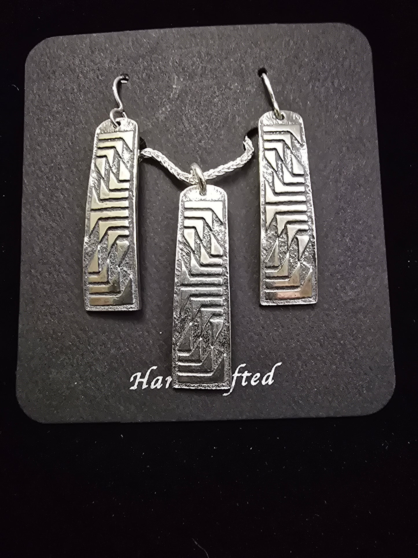 #12 Set Earrings & Pendant - Frog Foot Design
